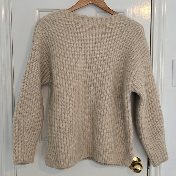 NWT - ZARA Cream Knit Sweater - Size XS - S - Picture 2 of 4